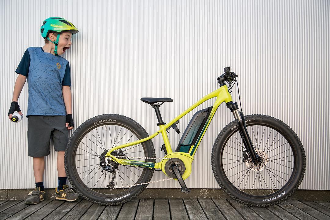 Nathaniel Ward Tether team Bicicleta electrica copii: Scott Roxter | Revista online de biciclete  electrice